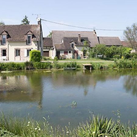Holistica Hotel Saint-Fargeau  Eksteriør billede